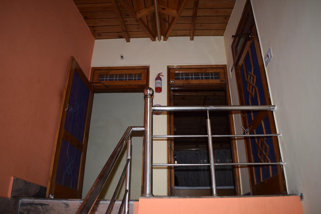 Star Guest House Naini Tāl Exterior foto